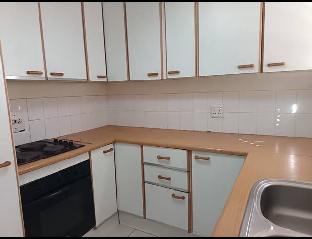 1 BEDROOM FLAT TO LET IN MORNINGSIDE